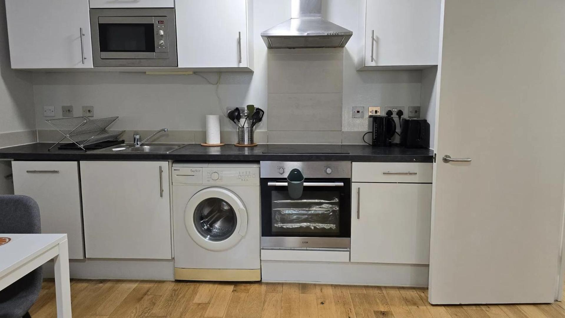 Westciti Chatsworth Road Apartments Croydon Eksteriør billede